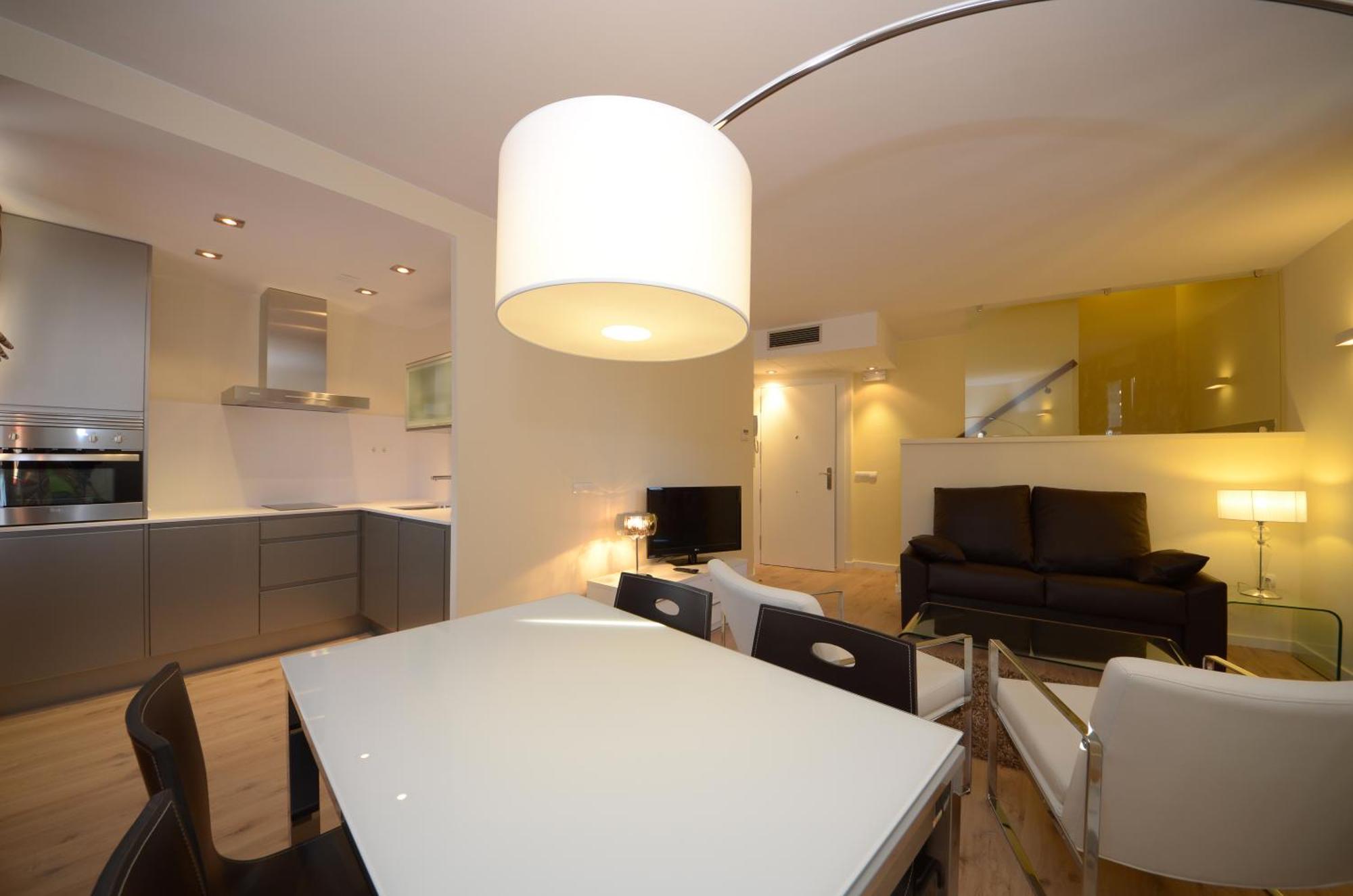 Apartamentos El Palacete De Aínsa Εξωτερικό φωτογραφία