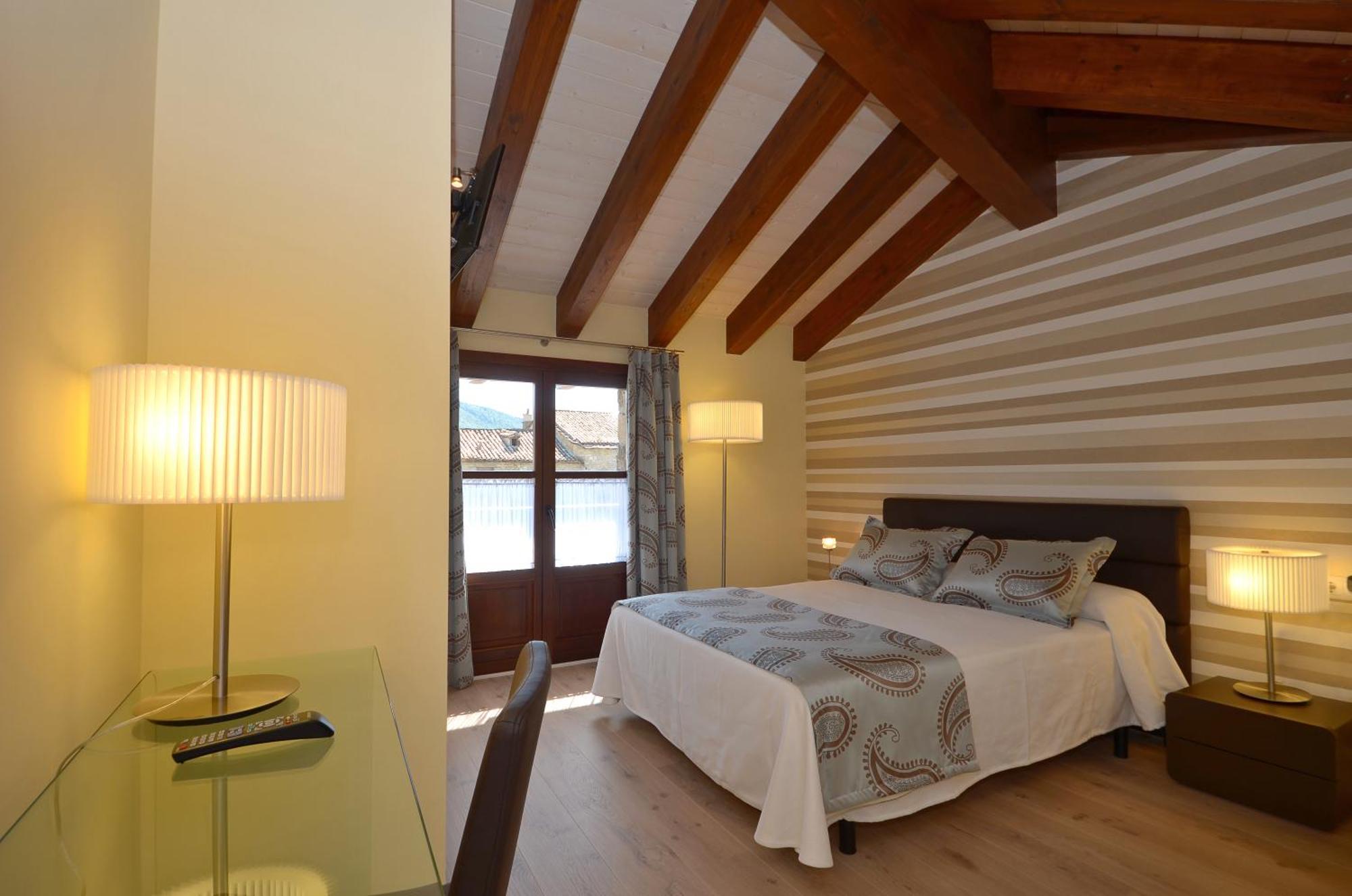 Apartamentos El Palacete De Aínsa Εξωτερικό φωτογραφία